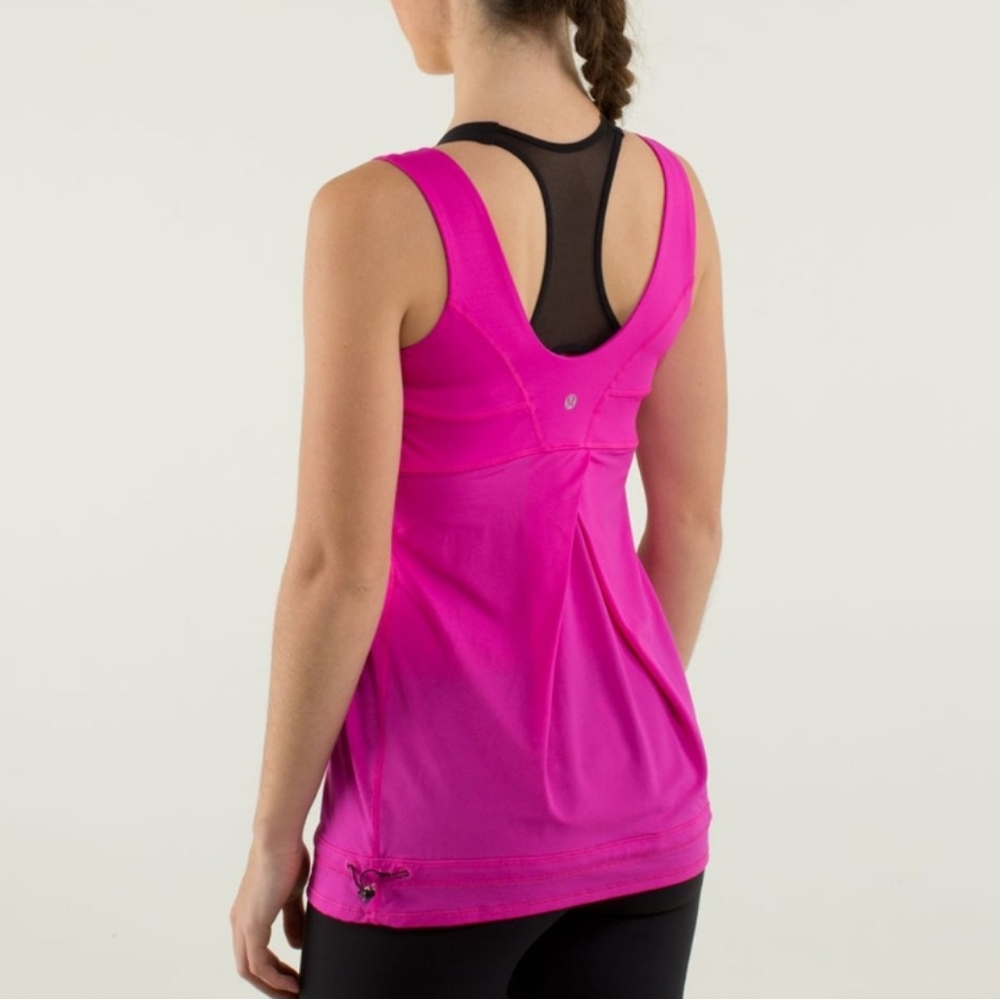Lululemon Tame Me Tank Paris Perfection EEUC